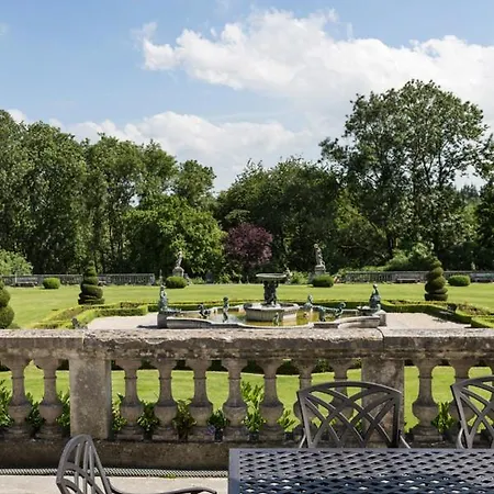 Hébergement de vacances Saint-maclou Chateau Sleeps 18 Pool Wifi